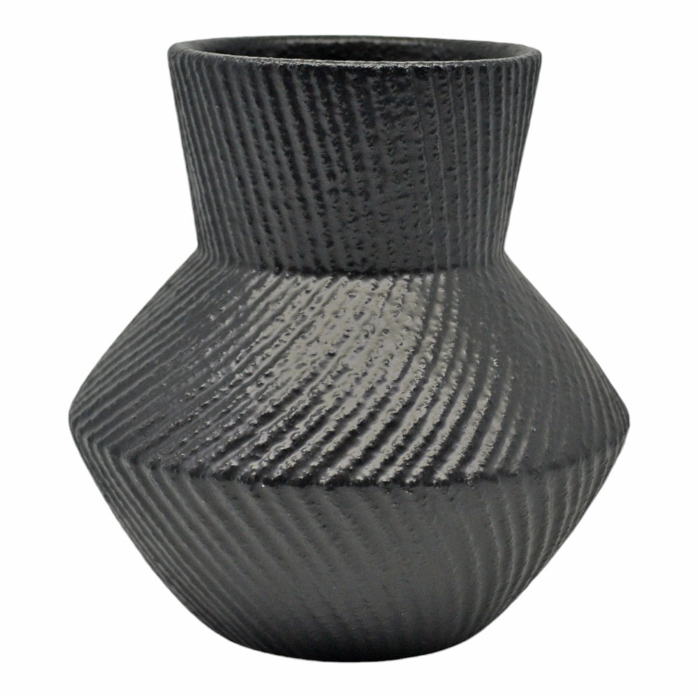 Διακοσμητικό βάζο κεραμικό σε χρώμα μαύρο ματ 17.5x17.5x18