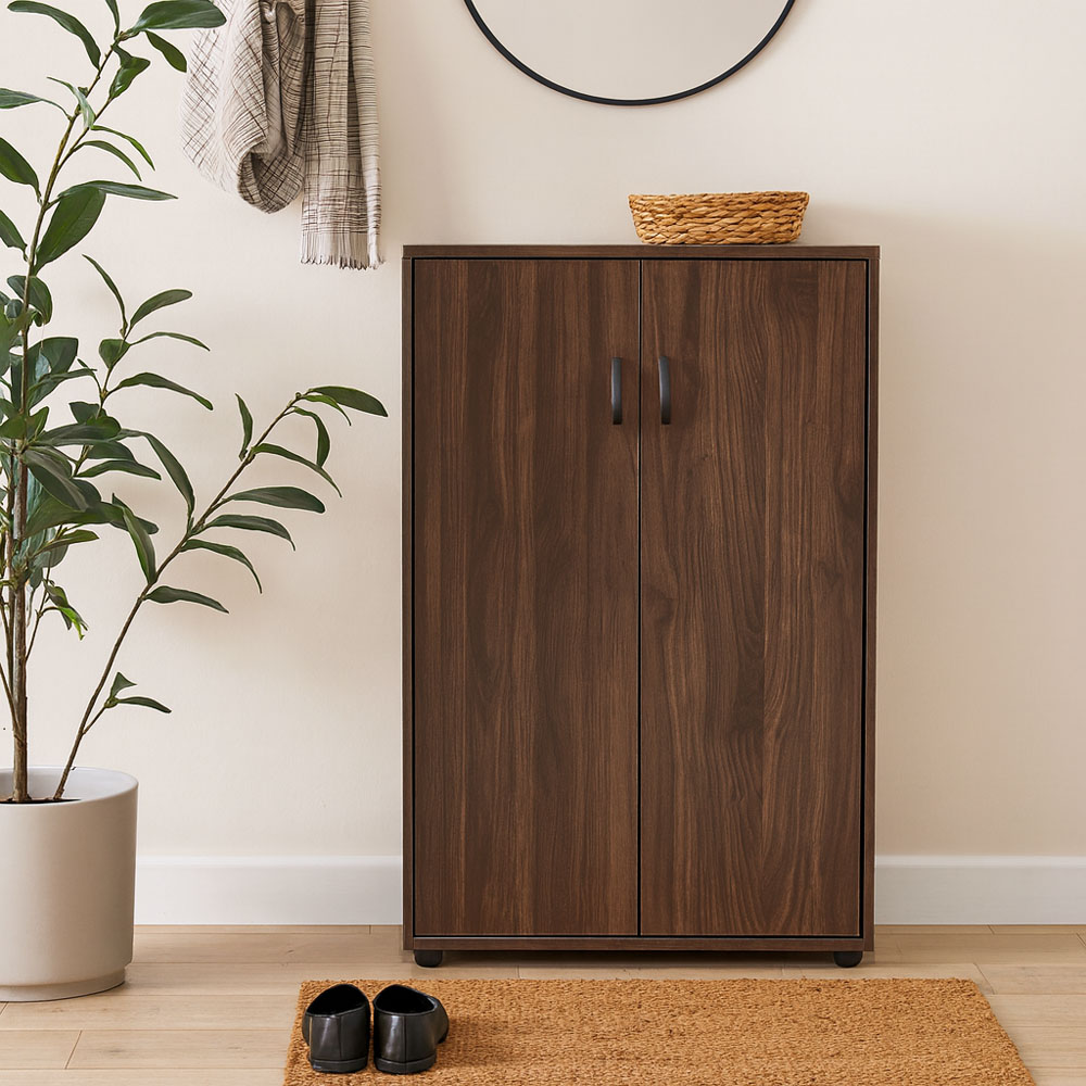 Παπουτσοθήκη-ντουλάπι από ξύλο σε χρώμα καρυδί 60x30x83.5