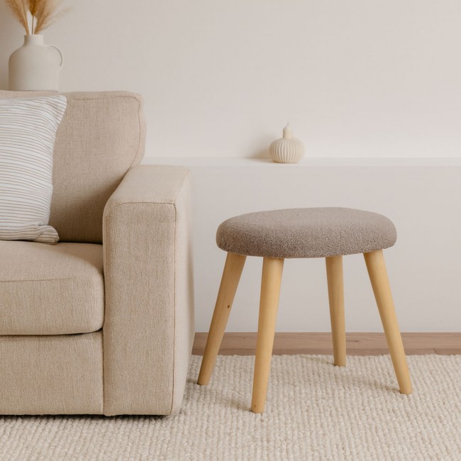 Σκαμπό από ύφασμα/ξύλο σε χρώμα taupe/φυσικό 40x30x40