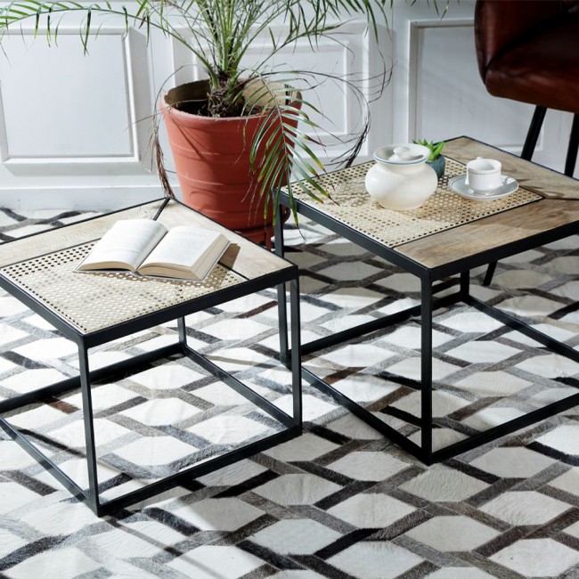 Τραπέζια βοηθητικά σετ 2τμχ από ξύλο/μέταλλο σε φυσικό/μαύρο χρώμα 50x50x40