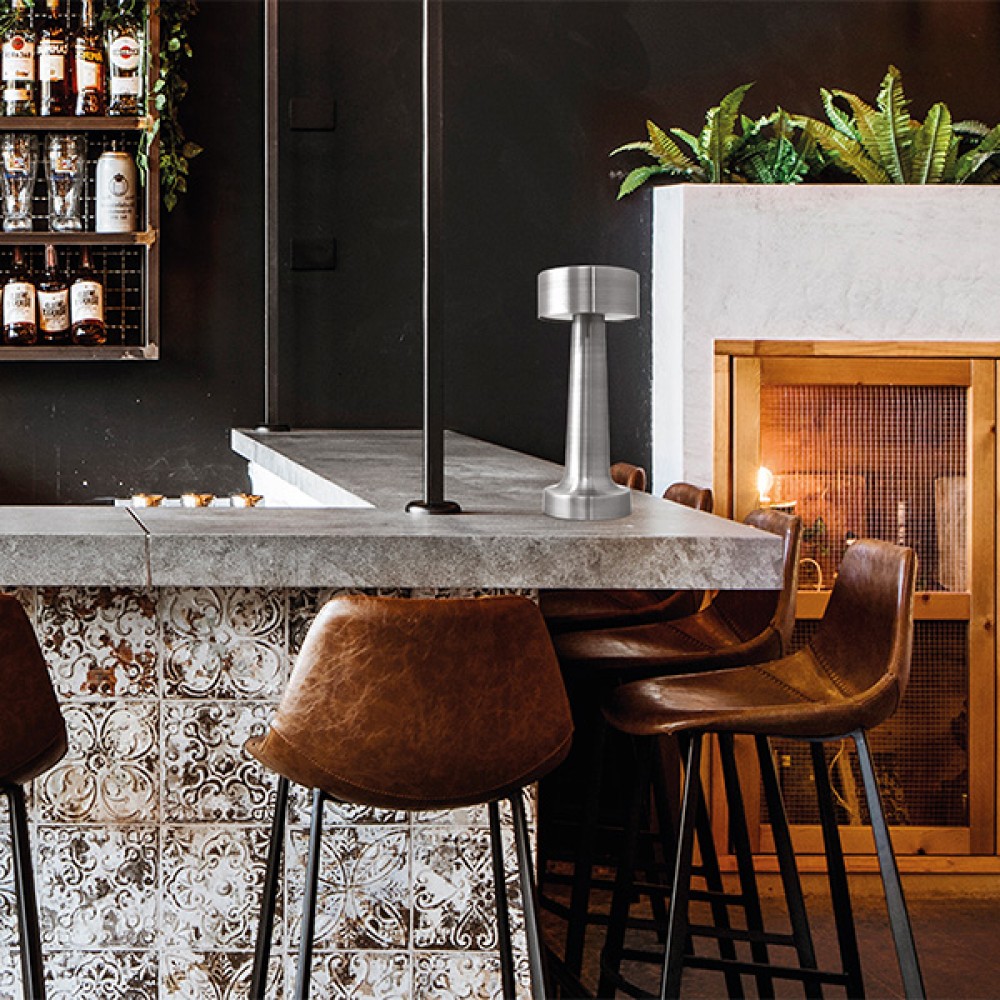 Φωτιστικό επιτραπέζιο αφής επαναφορτιζόμενο led 3W σε χρώμα ασημί Φ9x21