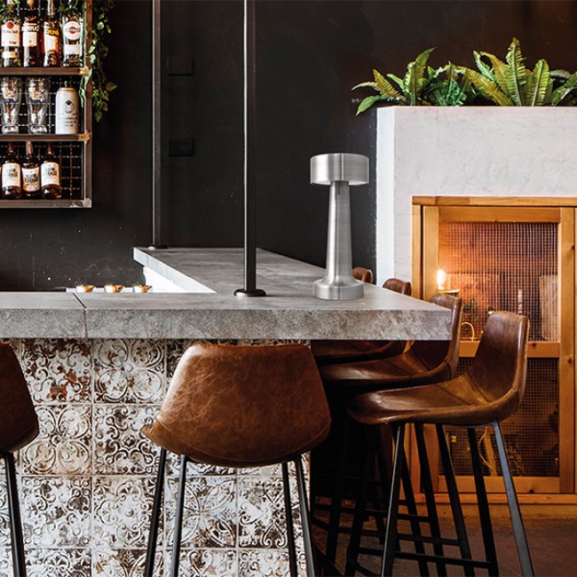 Φωτιστικό επιτραπέζιο αφής επαναφορτιζόμενο led 3W σε χρώμα ασημί Φ9x21