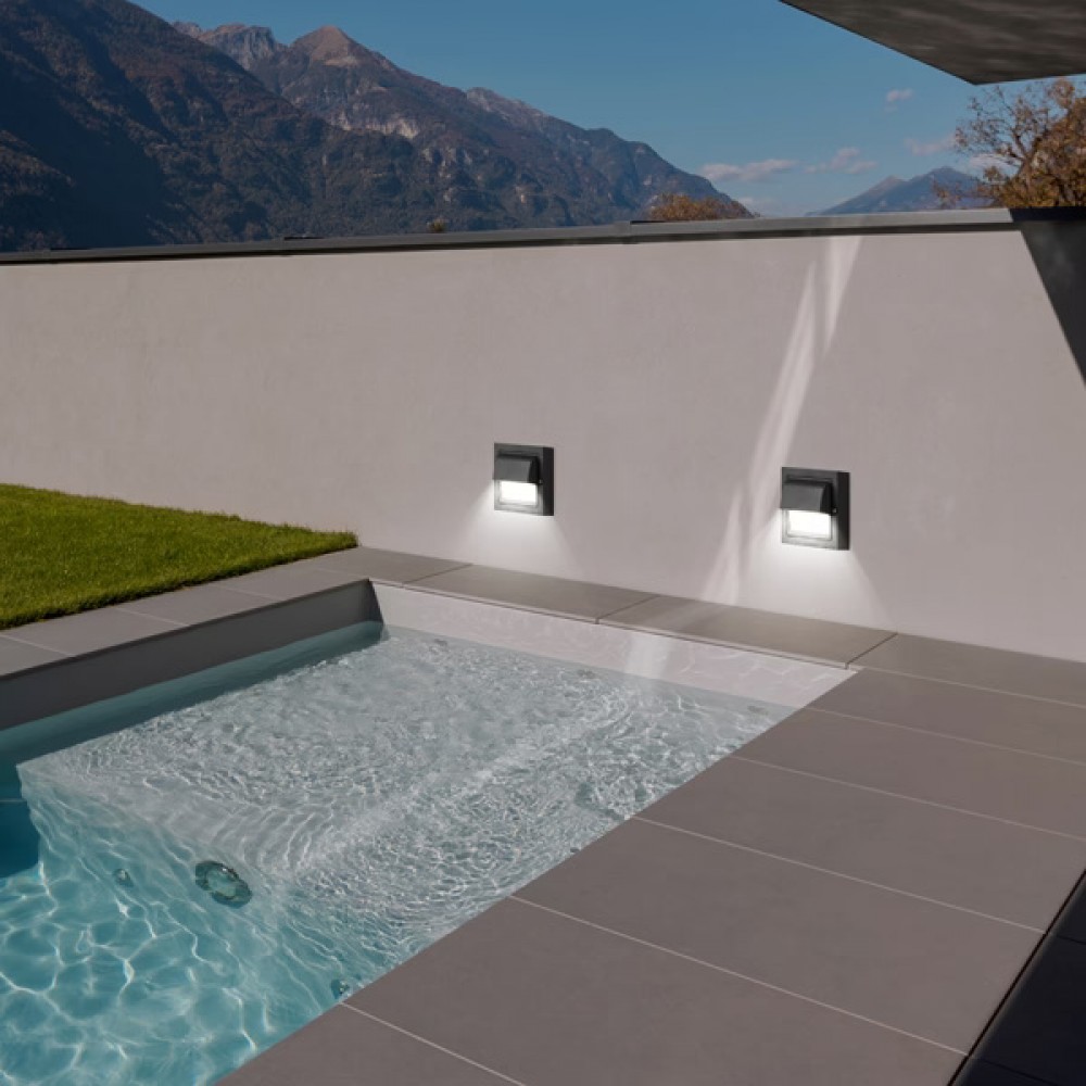 Απλίκα από πλαστικό σε μαύρο χρώμα LED 6W/3CCT/IP65 13,5x13,5x5,5