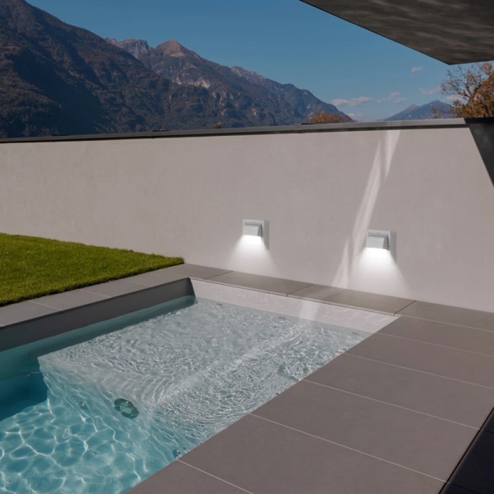 Απλίκα από πλαστικό σε γκρι χρώμα LED 6W/3CCT/IP65 13,5x13,5x5,5