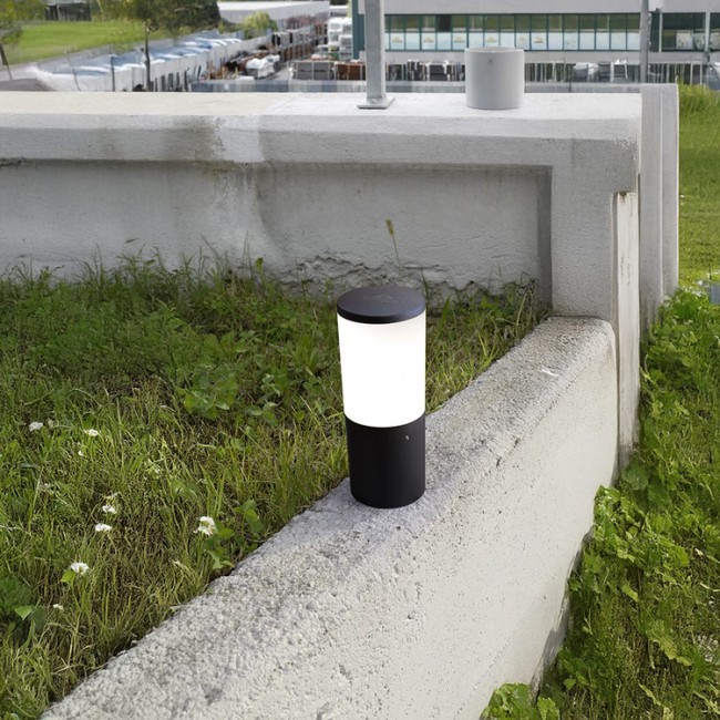 Kολωνάκι δαπέδου "FUMAGALLI AMELIA 250" απο ρητίνη σε μαύρο οπαλ χρώμα LED E27/8,5W/CCT/IP55 Φ10x25