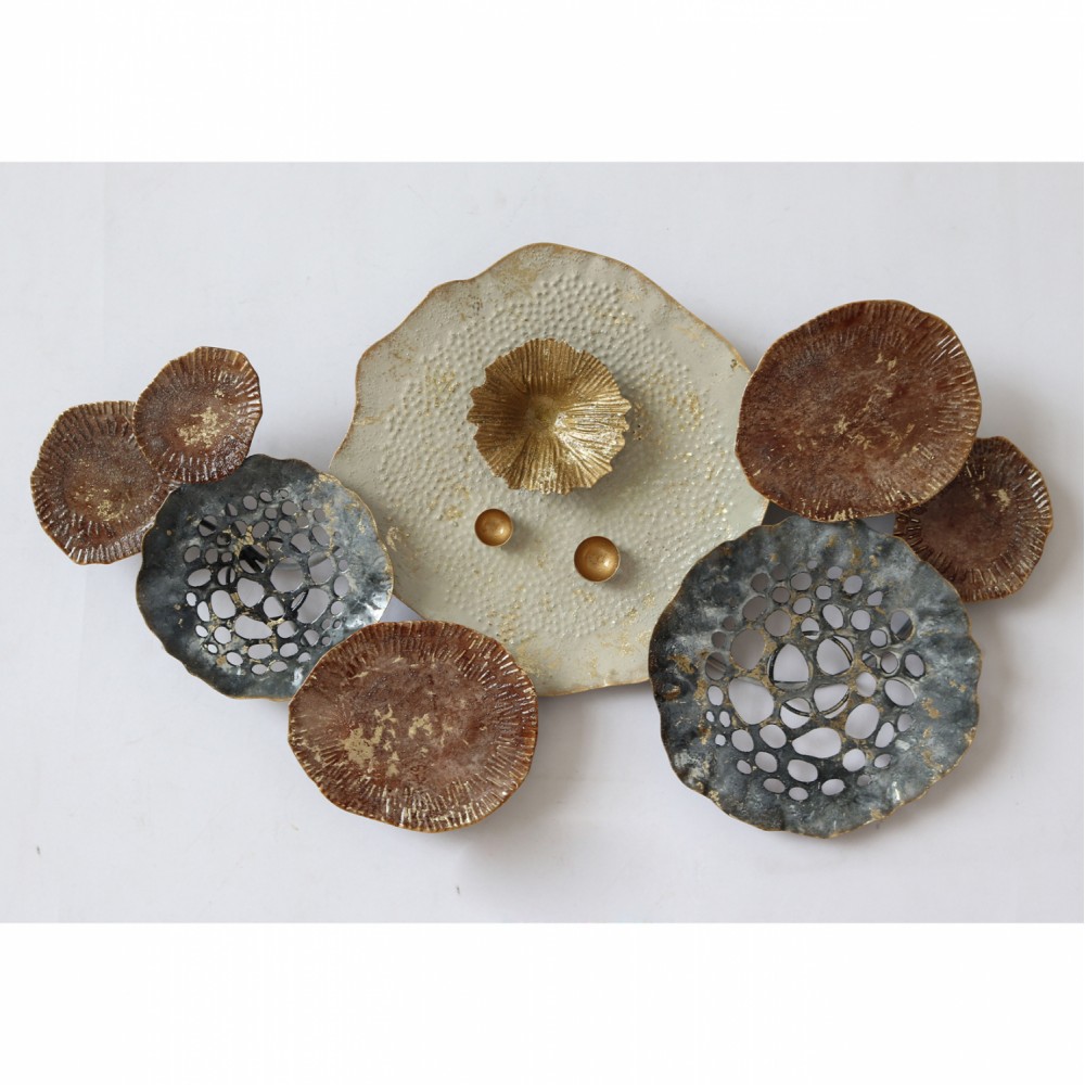 Διακοσμητικό τοίχου από μέταλλο σε ανθρακί-κεραμιδί χρώμα 66x5x38