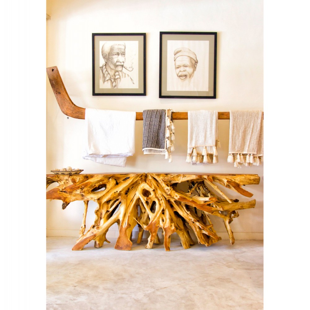 Κονσόλα από μασίφ ξύλο σε φυσικό χρώμα 150x40x70