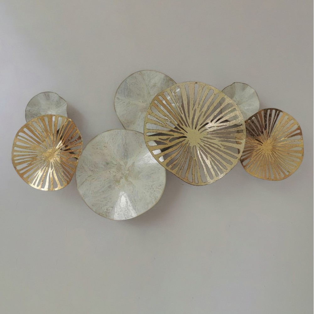 Διακοσμητικό τοίχου από μέταλλο σε χρώμα χρυσό/λευκό 74,5x10x38