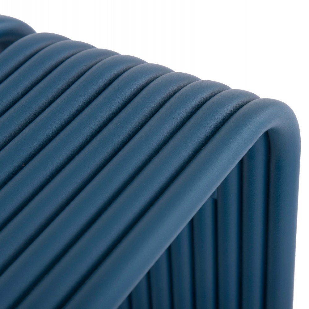 Σκαμπό χαμηλό "INTREPID" από αλουμίνιο σε χρώμα μπλε 40x38x42.5