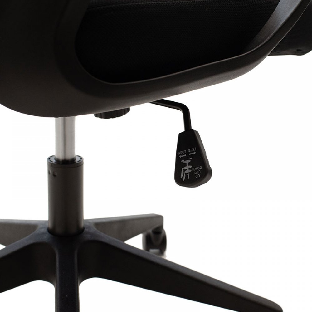 Καρέκλα γραφείου διευθυντή "MAESTRO" με ύφασμα mesh χρώμα μαύρο- 63x62x97/105