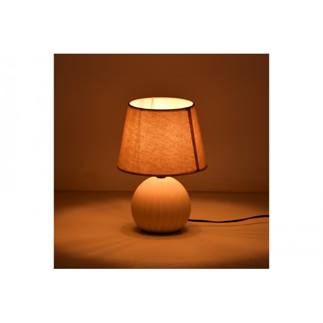 Επιτραπέζιο φωτιστικό "MELANIE" από ύφασμα/κεραμικό σε χρώμα μπεζ Φ22x30