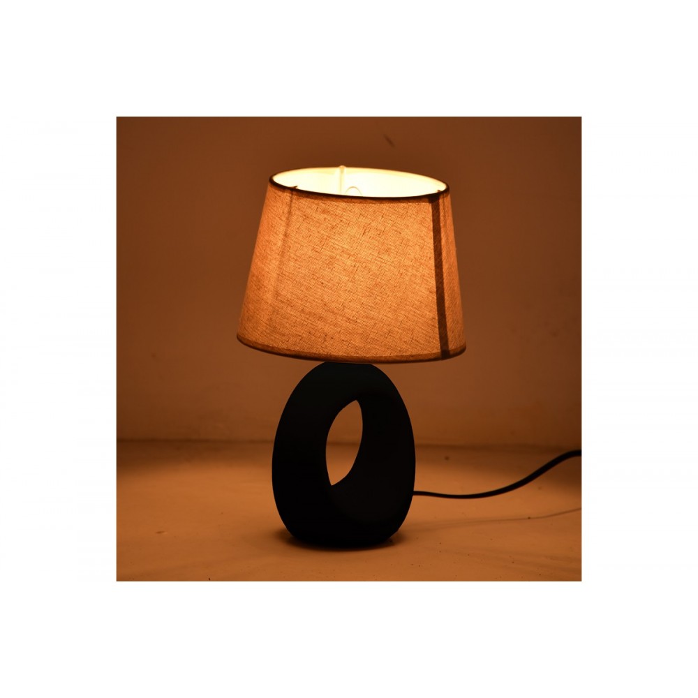 Επιτραπέζιο φωτιστικό "COLLIE" από ύφασμα/κεραμικό σε χρώμα μαύρο/μπεζ Φ18x29