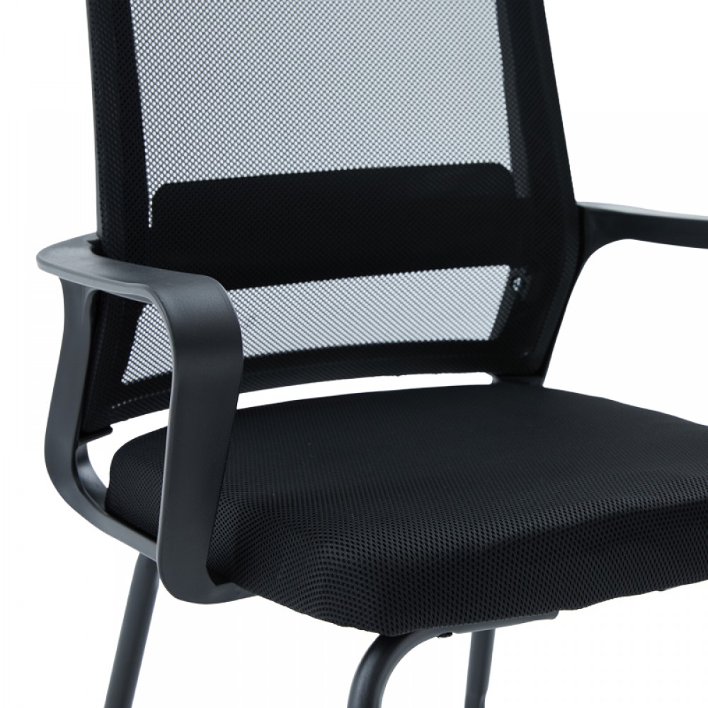 Καρέκλα επισκέπτη "PALMA" από mesh ύφασμα σε μαύρο χρώμα 46x52x94