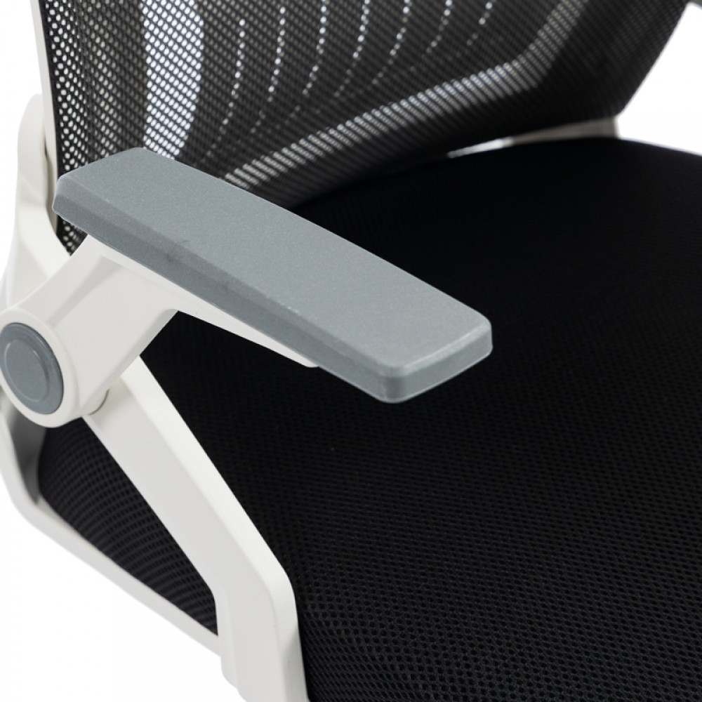 Καρέκλα γραφείου "PENZA" mesh σε λευκό/μαύρο χρώμα 48x58x92-102