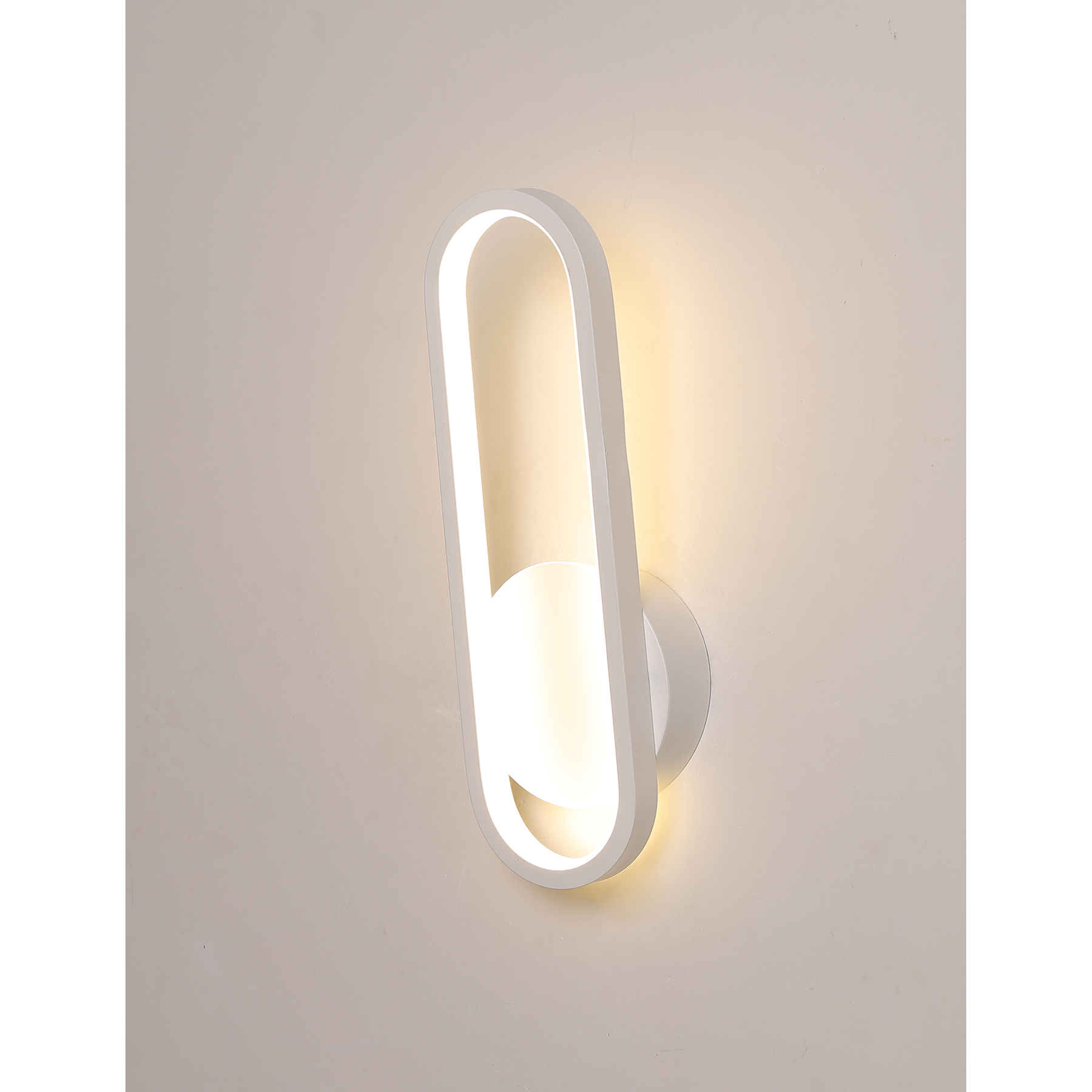 Απλίκα από μέταλλο σε λευκό χρώμα LED 14W 4000K 12x7x34